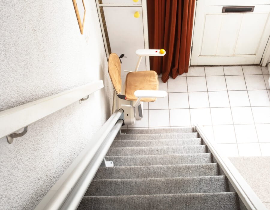 Treppenlift-Zuschüsse: Wer erteilt Förderungen für den Treppenlift?