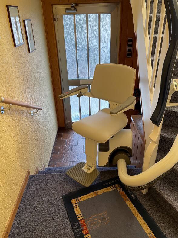 Einbaubeispiel: Treppenlift-Referenz 1