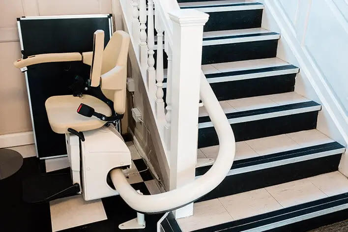 Gebrauchter Kurvenlift in Jarplund-Weding – Schleswig-Holstein geprüft & günstig